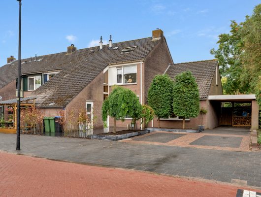 Hoofdfoto van Vlaardingen Platanendreef 33