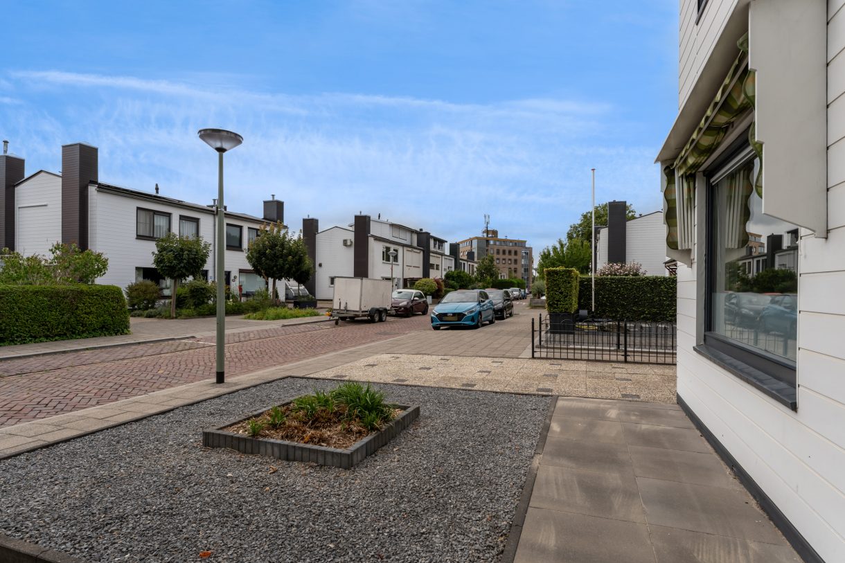 Te koop: Foto Woonhuis aan de Madoerastraat 123 in Vlaardingen