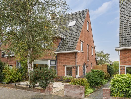 Hoofdfoto van Vlaardingen van Linden van den Heuvellsingel 17