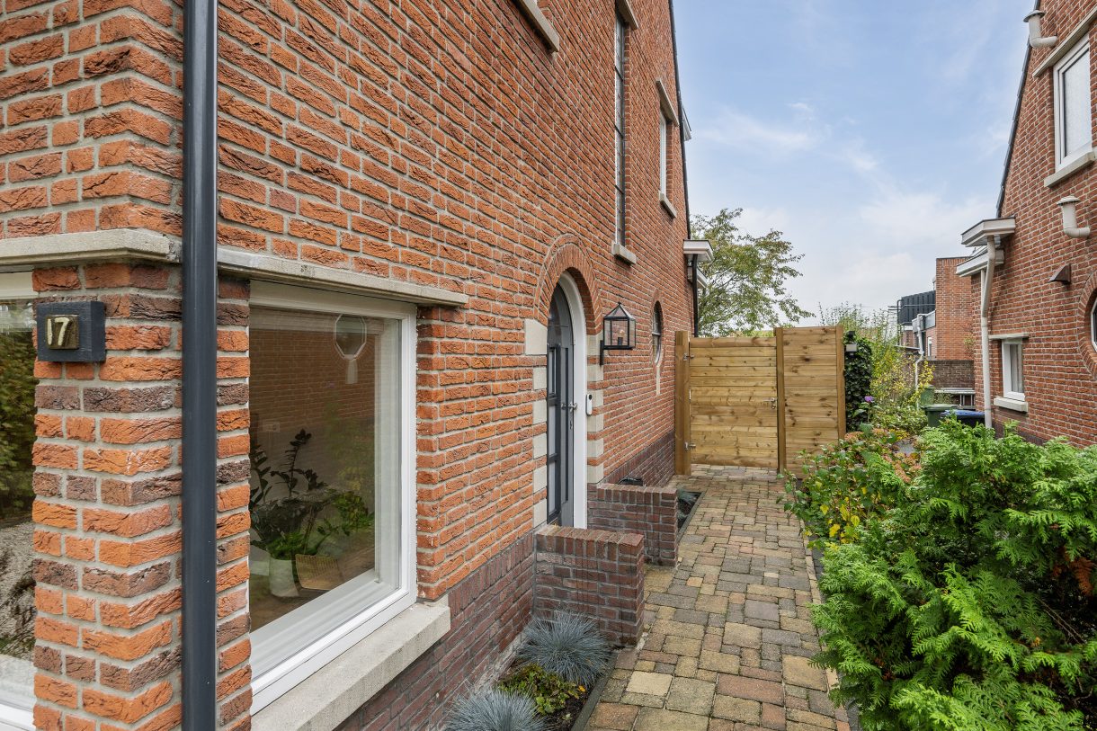 Te koop: Foto Woonhuis aan de van Linden van den Heuvellsingel 17 in Vlaardingen