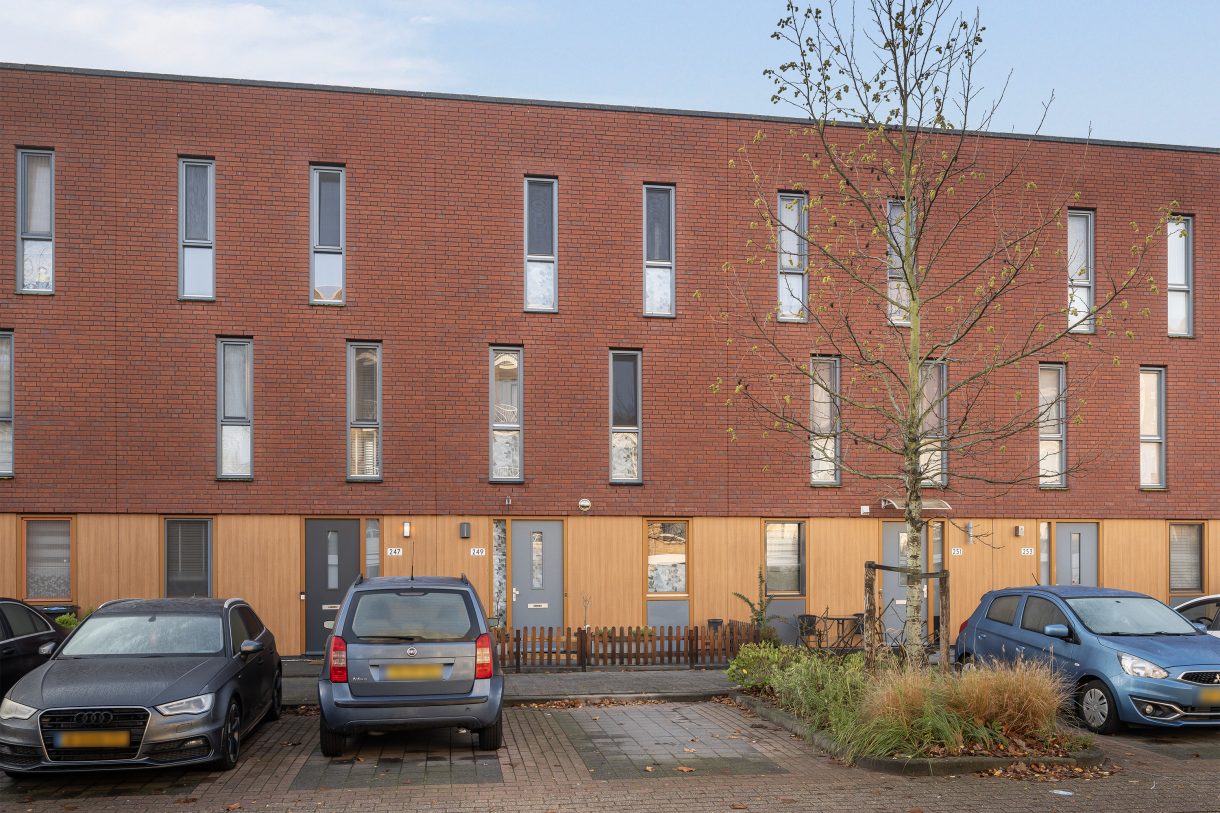 Te koop: Foto Woonhuis aan de van Baerlestraat 249 in Vlaardingen