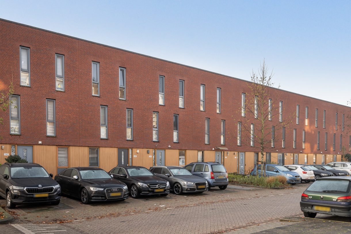 Te koop: Foto Woonhuis aan de van Baerlestraat 249 in Vlaardingen