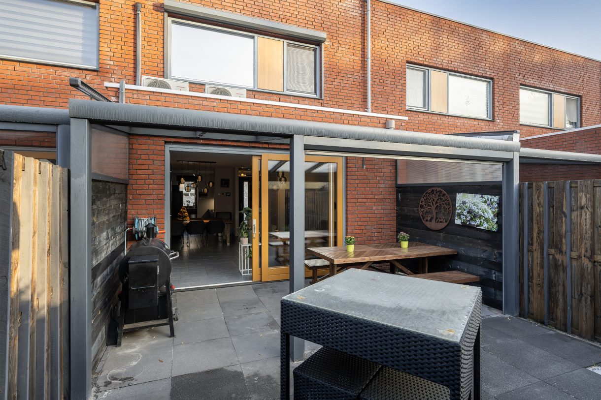 Te koop: Foto Woonhuis aan de van Baerlestraat 249 in Vlaardingen