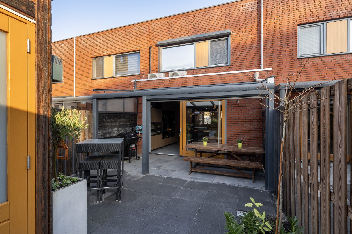 Te koop: Foto Woonhuis aan de van Baerlestraat 249 in Vlaardingen