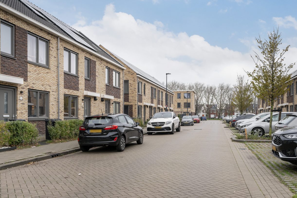 Te koop: Foto Woonhuis aan de M C M de Grootstraat 13 in Schiedam