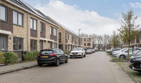 Te koop: Foto Woonhuis aan de M C M de Grootstraat 13 in Schiedam