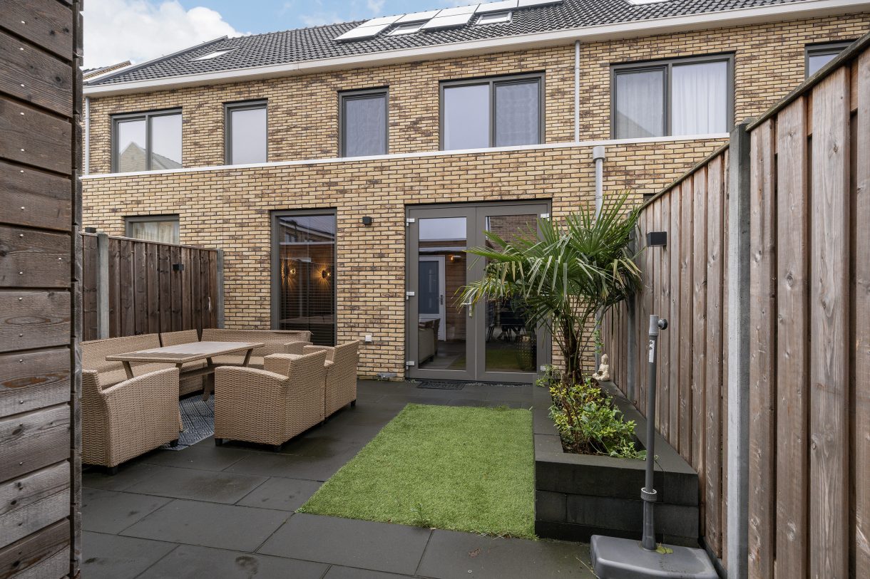 Te koop: Foto Woonhuis aan de M C M de Grootstraat 13 in Schiedam