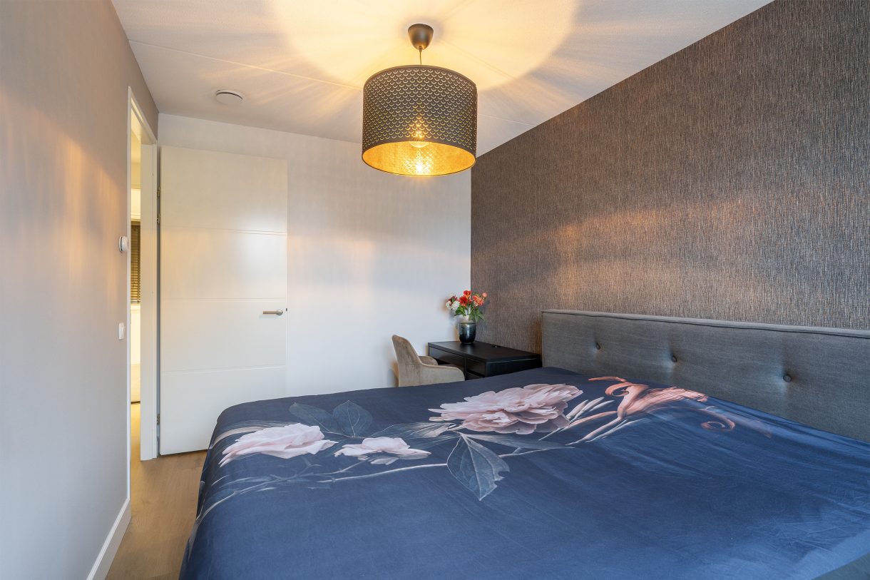 Te koop: Foto Woonhuis aan de M C M de Grootstraat 13 in Schiedam