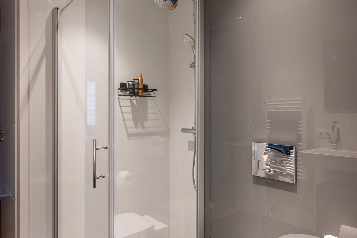 Te koop: Foto Woonhuis aan de M C M de Grootstraat 13 in Schiedam