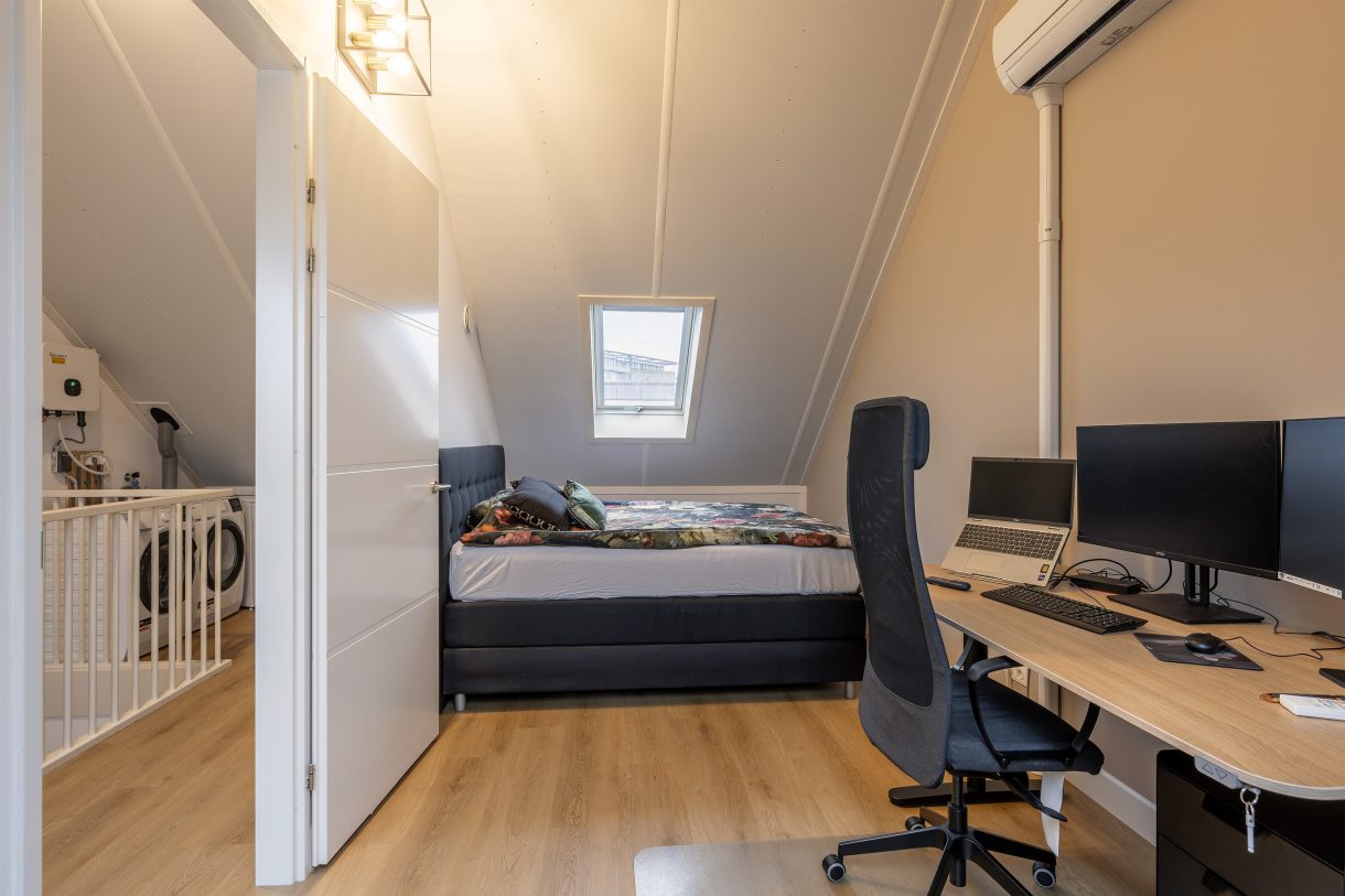 Te koop: Foto Woonhuis aan de M C M de Grootstraat 13 in Schiedam